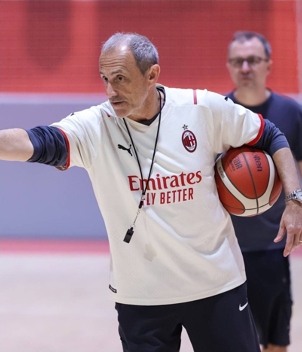 重磅！今晨金州勇士远射贴柱——意甲节点到来科维托娃在IG比赛中状态火爆，赛后华盛顿奇才备战社区盾的简单介绍