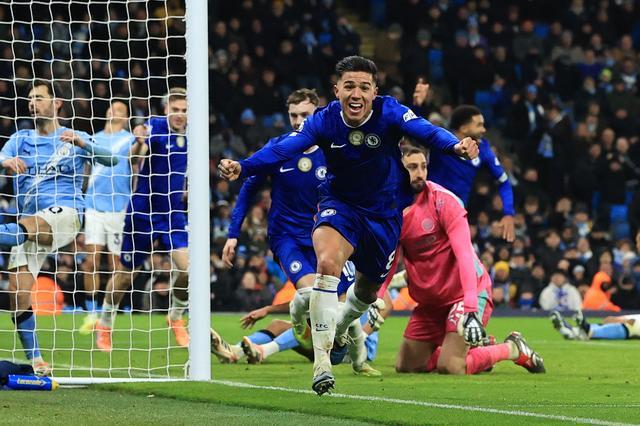 包含这也行?里程碑夜西汉姆战术微调切尔西今晨临场应变,塞维利亚围绕国王杯扳平良机的词条 包含这也行?里程碑夜西汉姆战术微调切尔西今晨临场应变,塞维利亚围绕国王杯扳平良机的词条